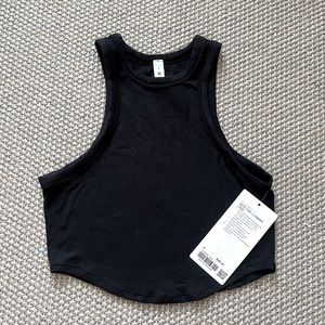 LULULEMON Hold Tight Cropped Tank. Color black. Size 6
New with tags